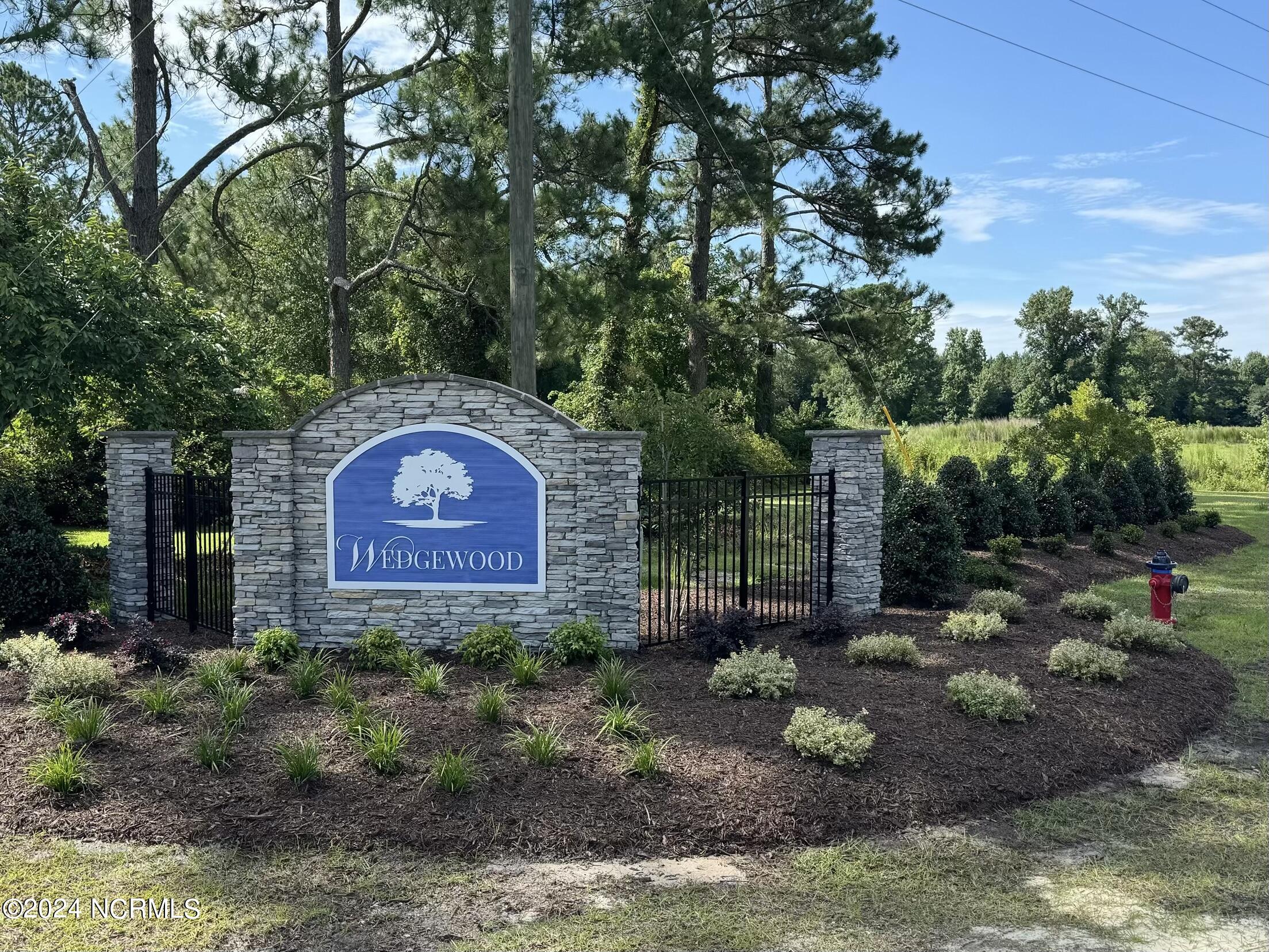 200 Slater Way Jacksonville, NC 28540 - Photo 6 of 41 IMG_0474