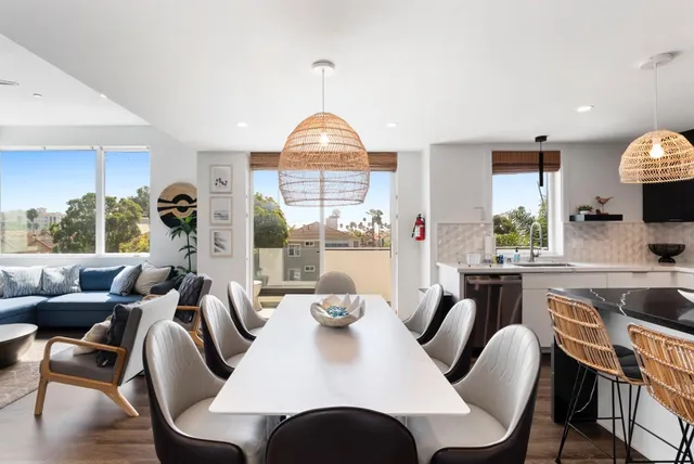 $1,569,000 | 508 North Tremont Street, Unit A, Oceanside, CA 92054