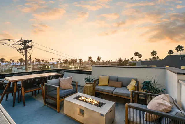 $1,569,000 | 508 North Tremont Street, Unit A, Oceanside, CA 92054