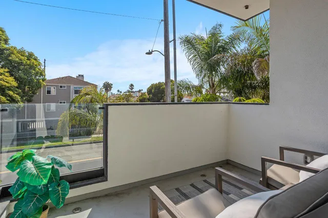 $1,569,000 | 508 North Tremont Street, Unit A, Oceanside, CA 92054