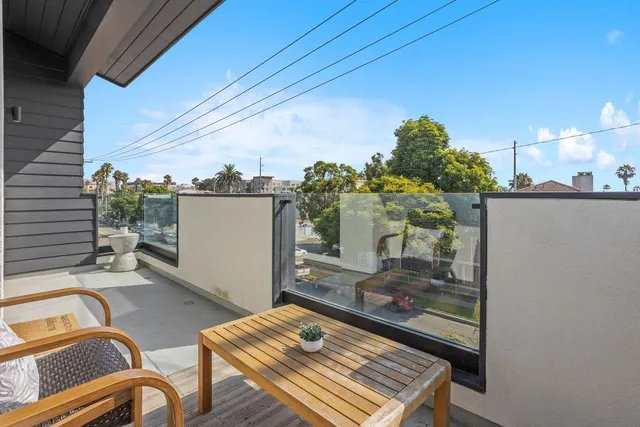 $1,569,000 | 508 North Tremont Street, Unit A, Oceanside, CA 92054