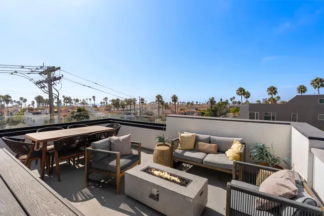 $1,569,000 | 508 North Tremont Street, Unit A, Oceanside, CA 92054