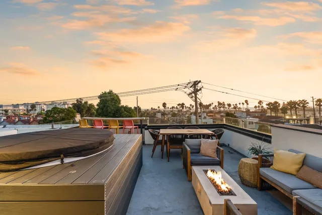 $1,569,000 | 508 North Tremont Street, Unit A, Oceanside, CA 92054