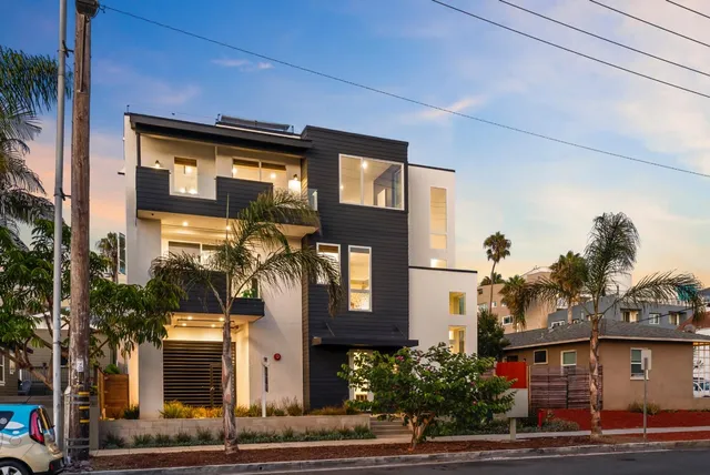 $1,569,000 | 508 North Tremont Street, Unit A, Oceanside, CA 92054