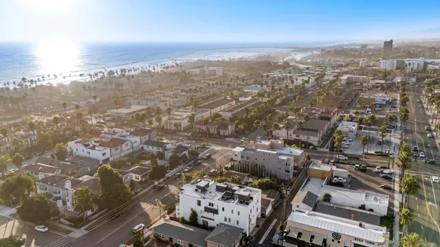 $1,569,000 | 508 North Tremont Street, Unit A, Oceanside, CA 92054