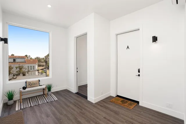 $1,569,000 | 508 North Tremont Street, Unit A, Oceanside, CA 92054