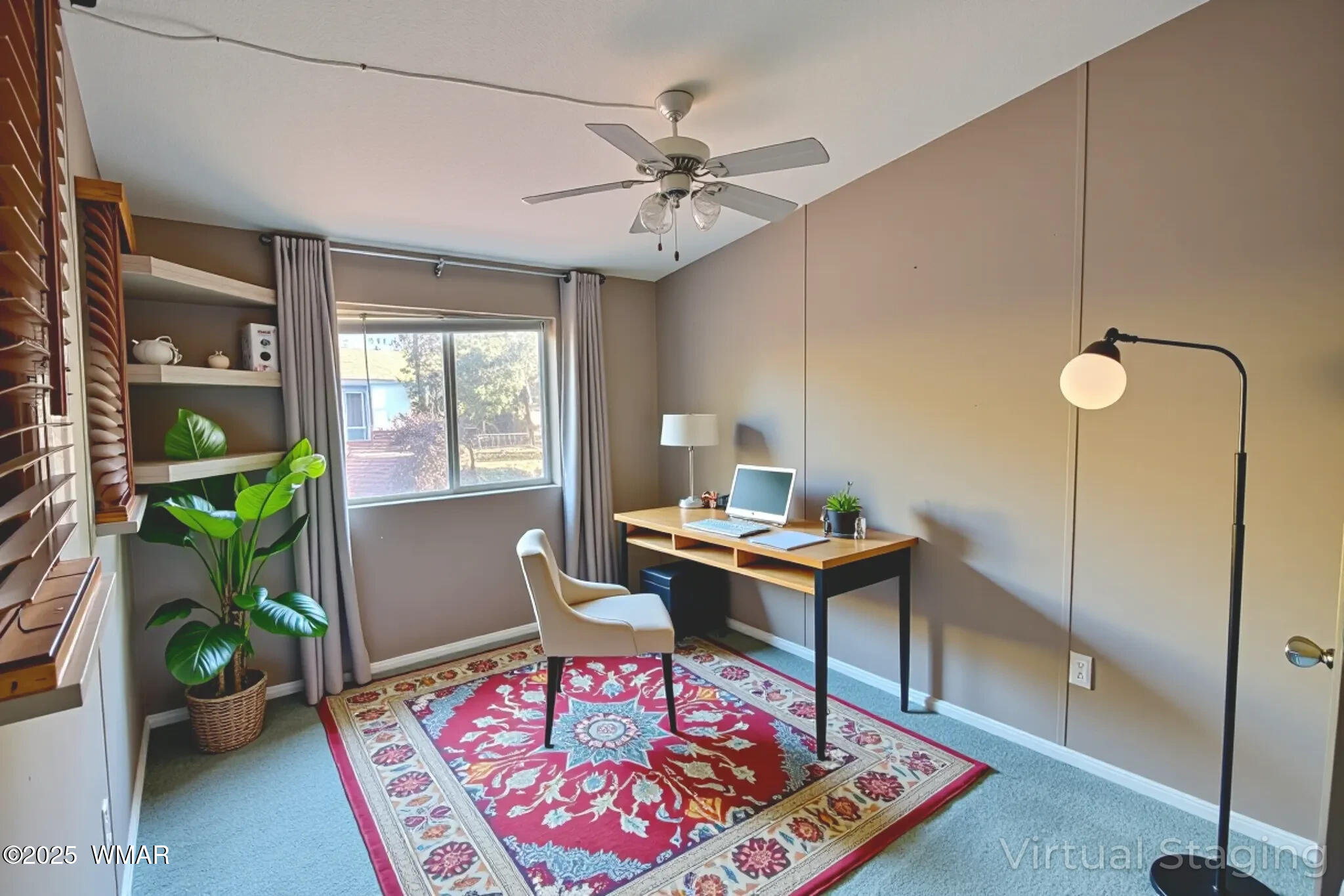 7803 Stokes Lane Show Low, AZ 85901 - Photo 8 of 25 a workspace with furniture and a potted plant