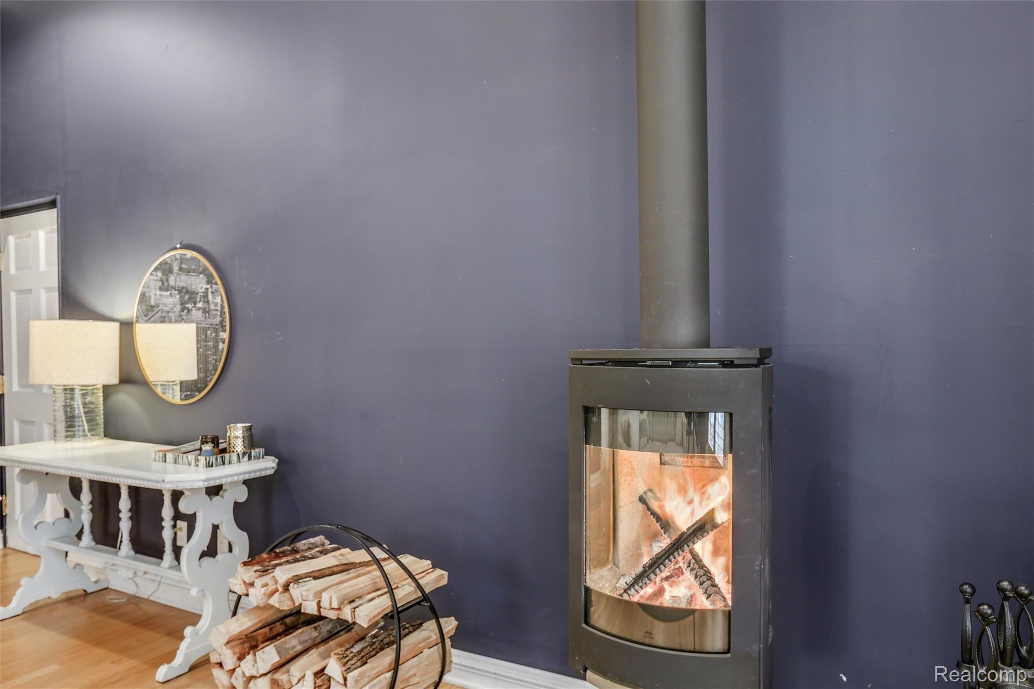 6375 Napier Road Plymouth, MI 48170 - Photo 27 of 54 Gas stove in great room