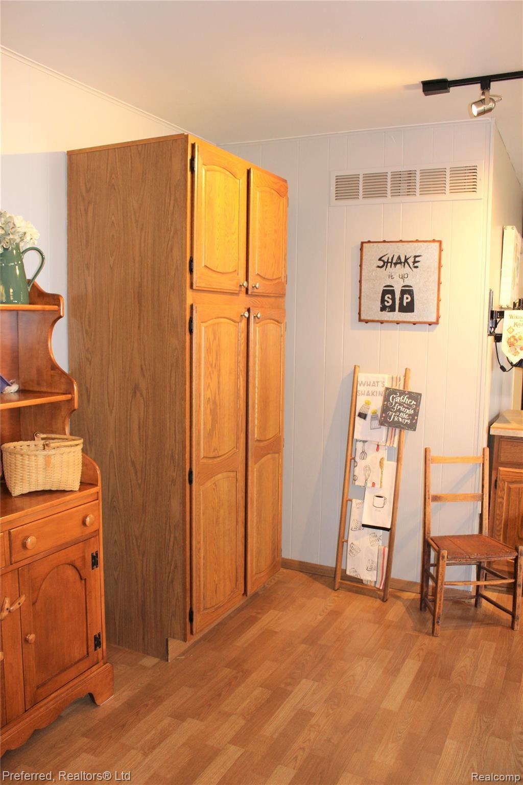 44136 Hanford Road Canton, MI 48187 - Photo 11 of 28 Kitchen Pantry.jpg