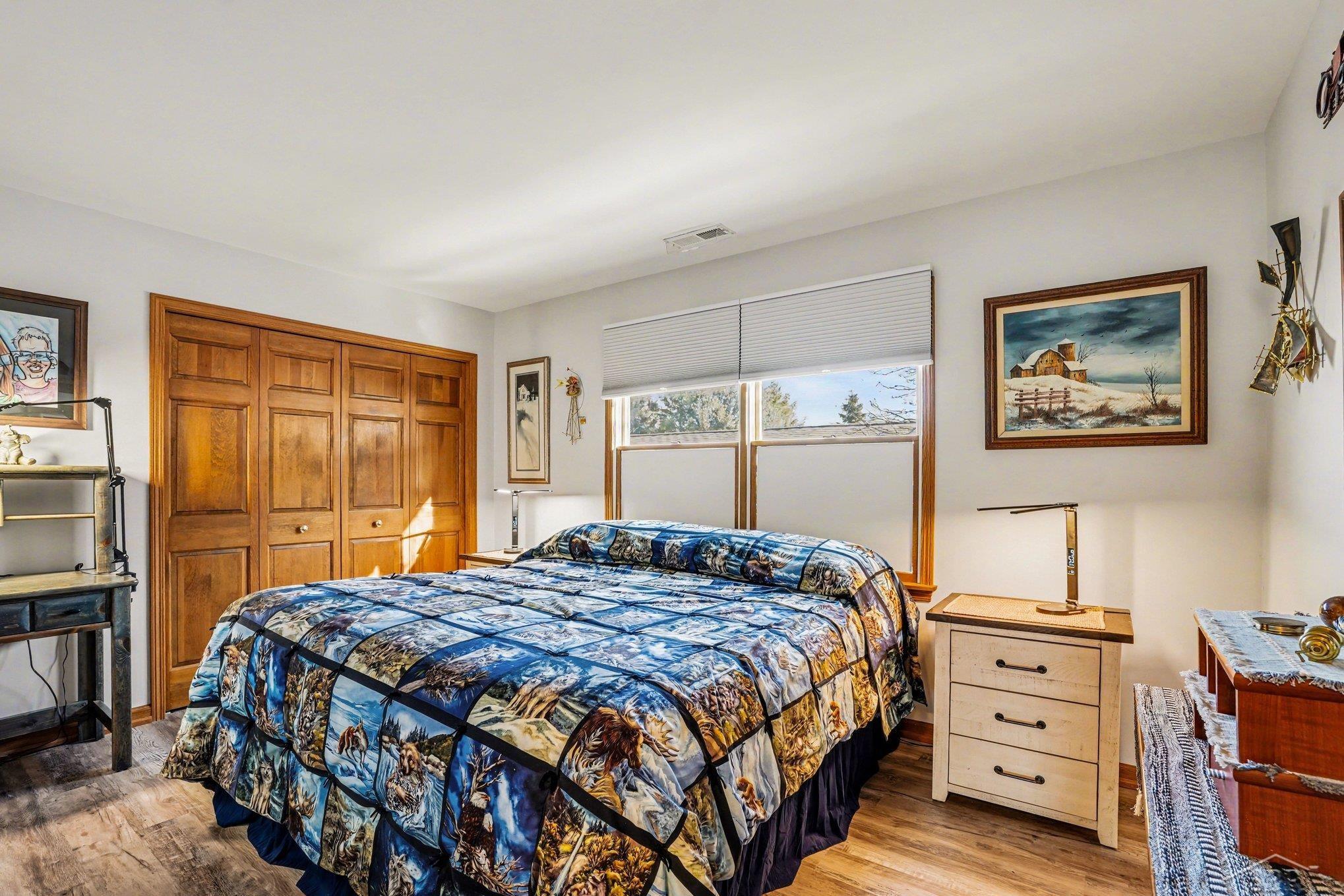 8233 Midland Road Freeland, MI 48623 - Photo 12 of 26 Primary bedroom