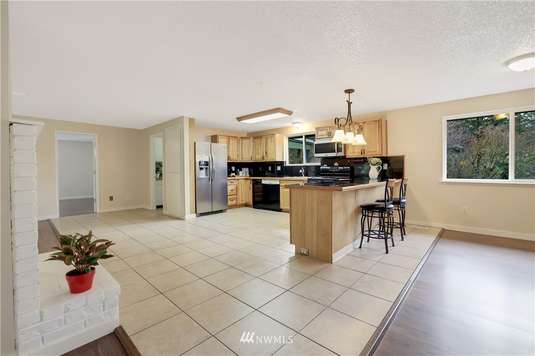 12901 Military Road Southeast Rainier, WA 98576 - Photo 17 of 37 Gallery Image 17