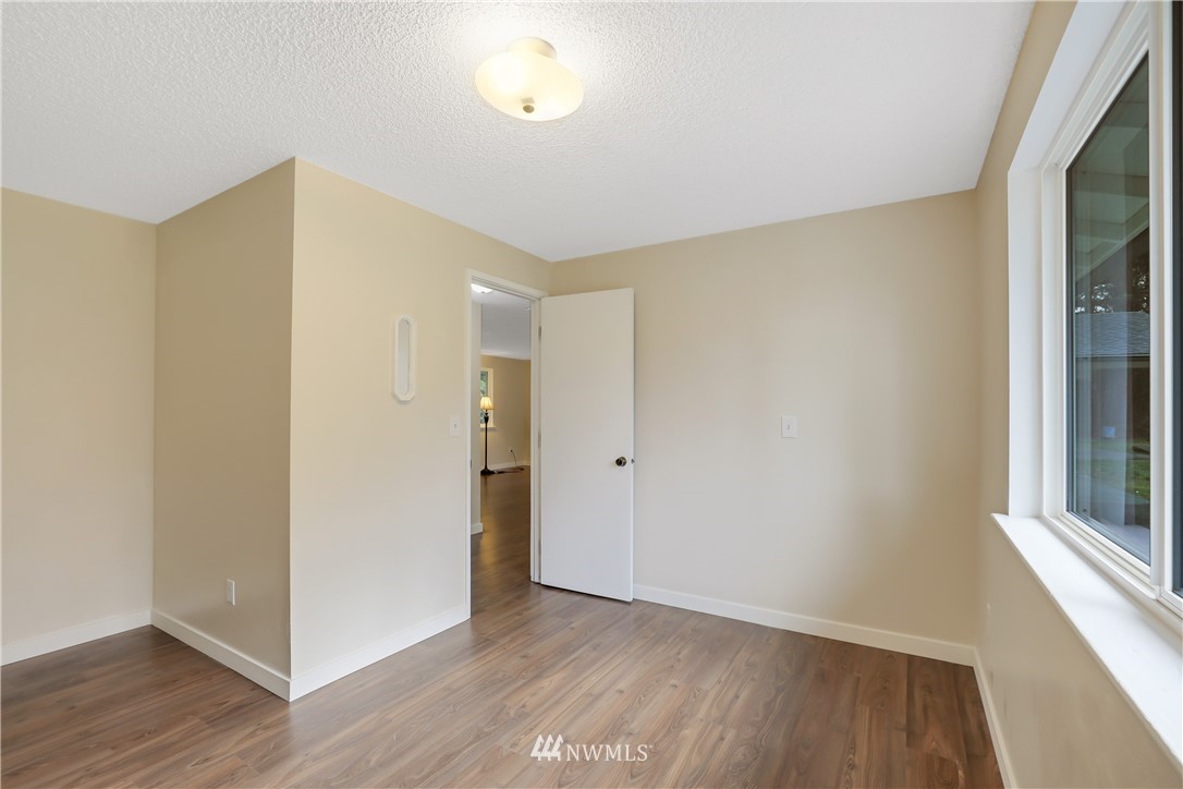 12901 Military Road Southeast Rainier, WA 98576 - Photo 24 of 37 Gallery Image 24
