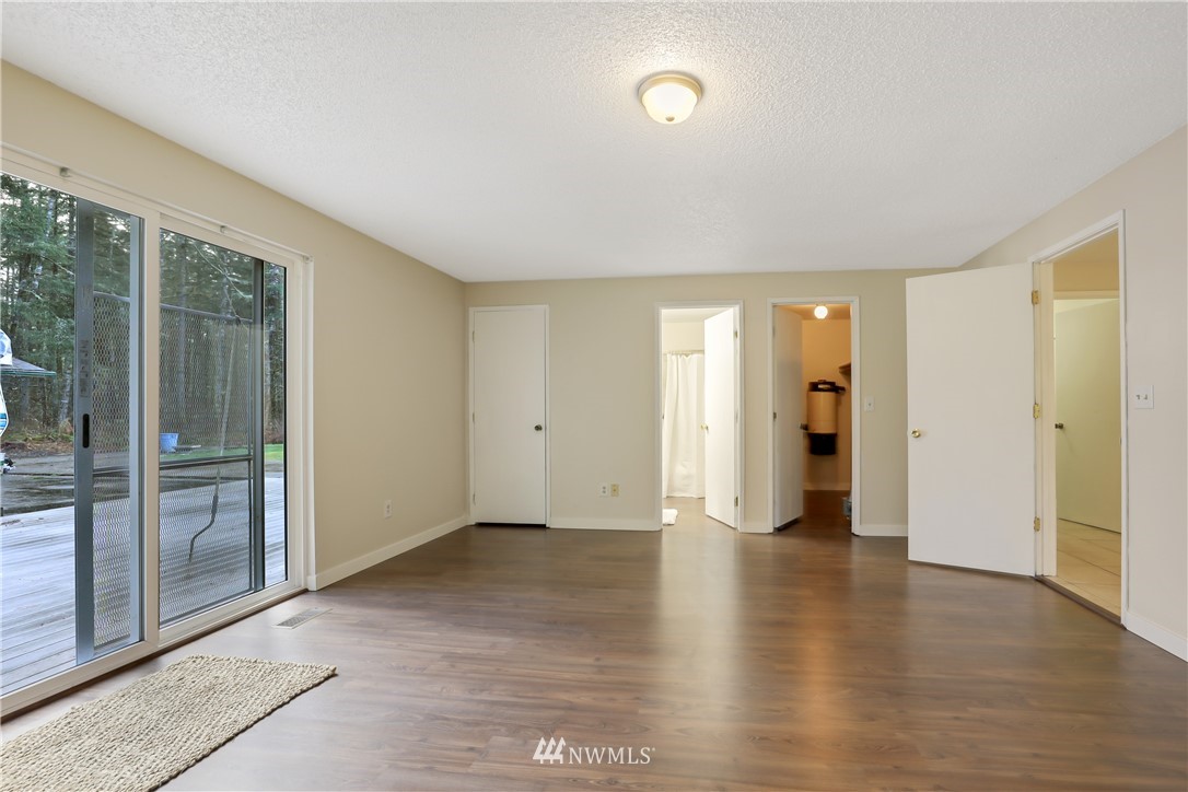 12901 Military Road Southeast Rainier, WA 98576 - Photo 30 of 37 Gallery Image 30