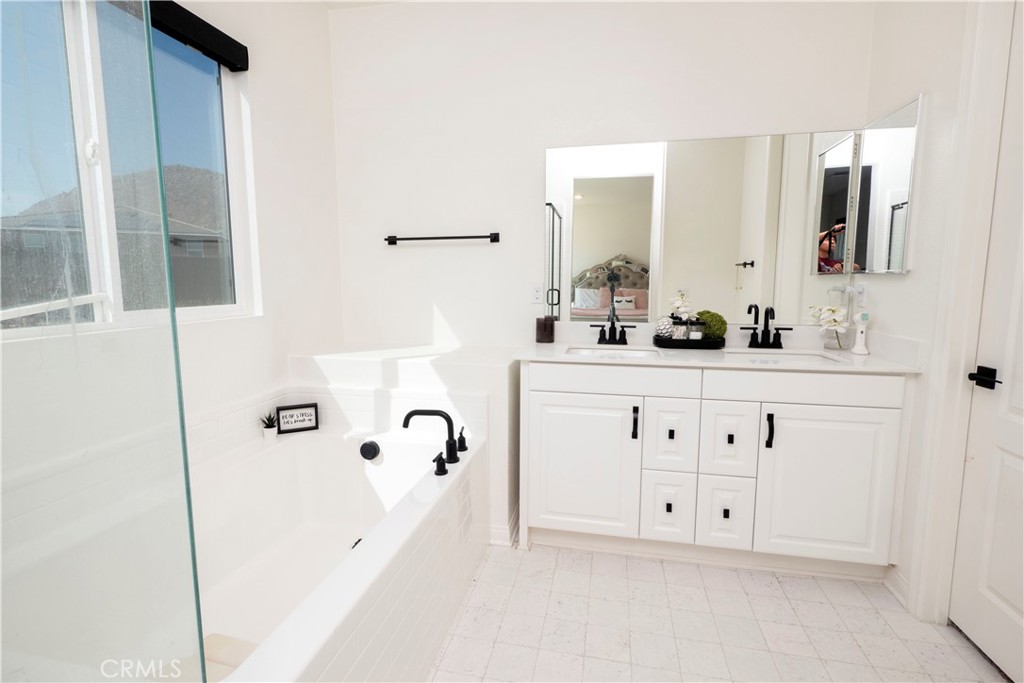 8005 Rooster Court Riverside, CA 92507 - Photo 12 of 22 Master bathroom