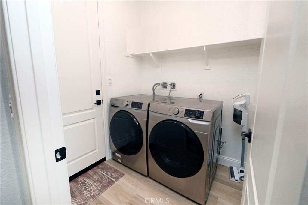 8005 Rooster Court Riverside, CA 92507 - Photo 21 of 22 Laundry Room