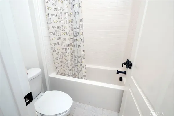 $4,000 | 8005 Rooster Court, Riverside, CA 92507