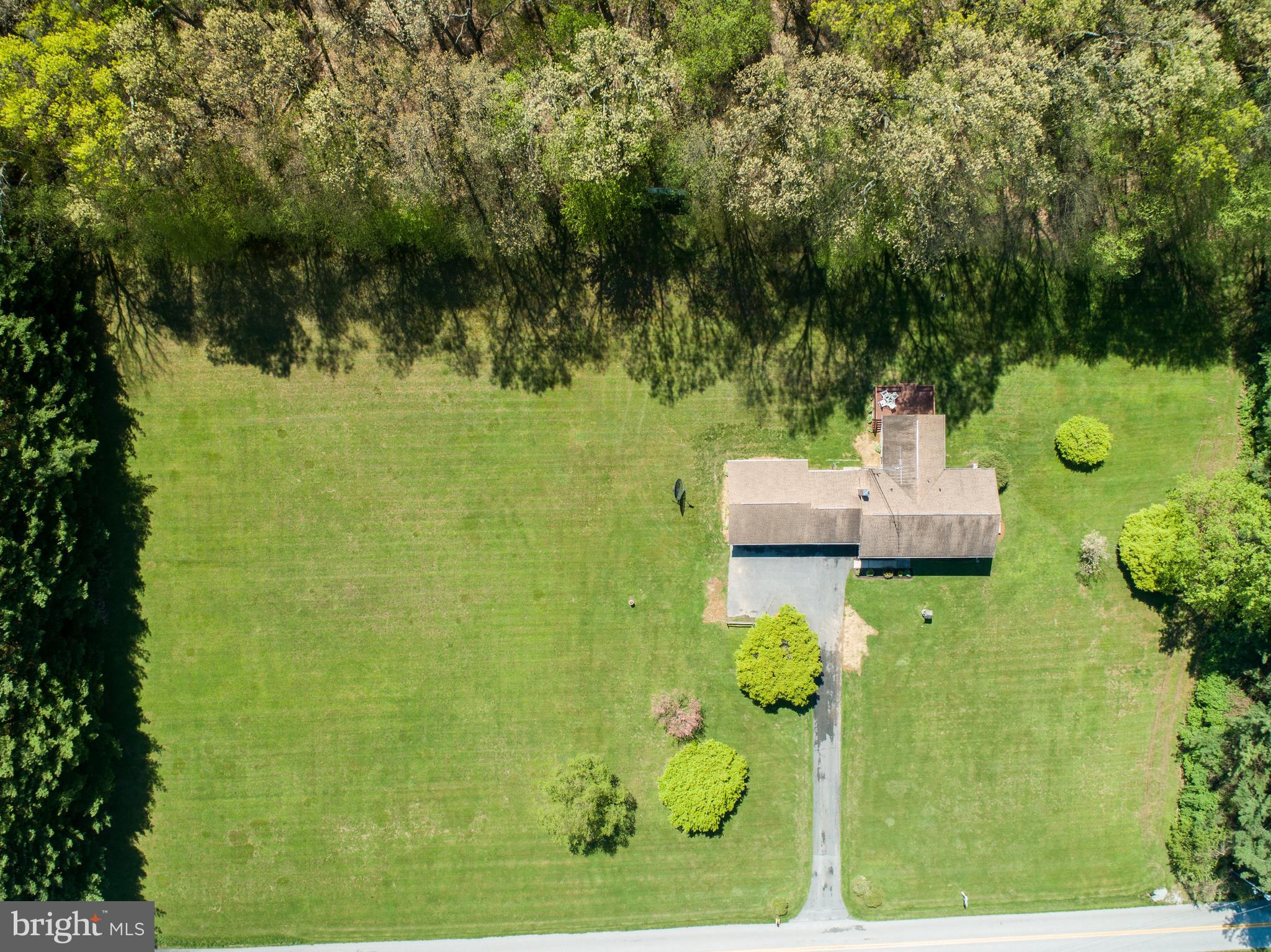 511 Leppo Road Westminster, MD 21158 - Photo 44 of 56 Aerial view . Huge side yard.
