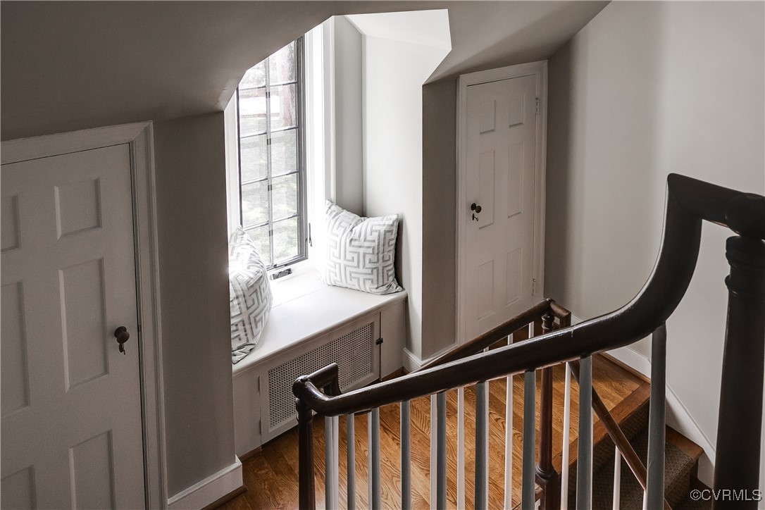 6323 Ridgeway Road Richmond, VA 23226 - Photo 33 of 44 Upper hallway looking down