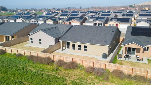 $374,900 | 1132 East Orange Street, Avenal, CA 93204