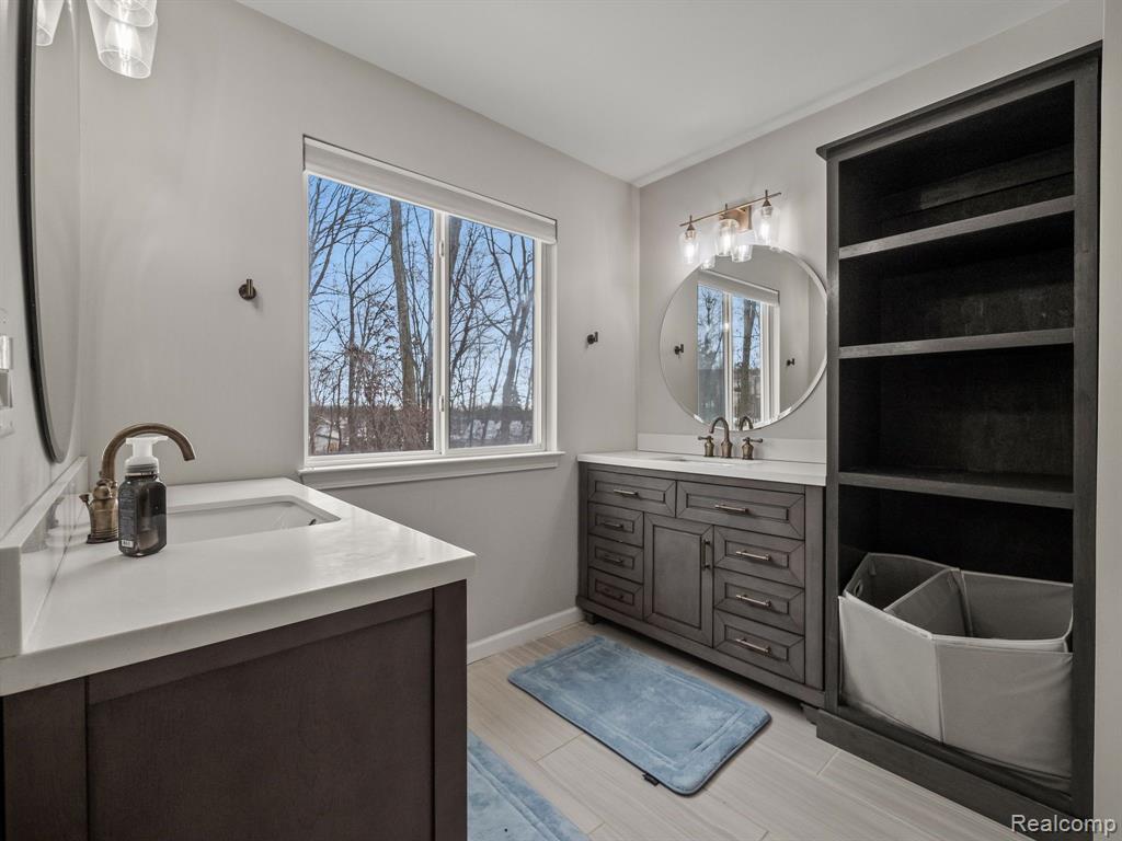 104 Chestnut Ridge Walled Lake, MI 48390 - Photo 24 of 47 Gallery Image 24