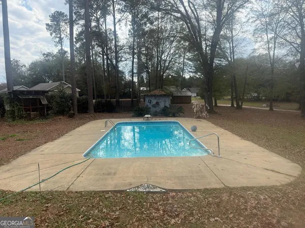 $369,000 | 431 Woodlawn Drive, Eufaula, AL 36027