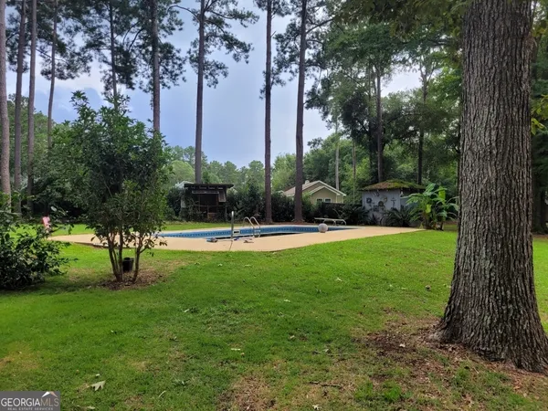 $369,000 | 431 Woodlawn Drive, Eufaula, AL 36027