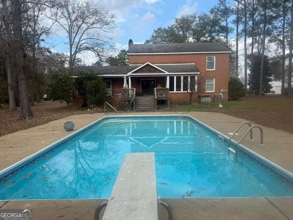 $369,000 | 431 Woodlawn Drive, Eufaula, AL 36027