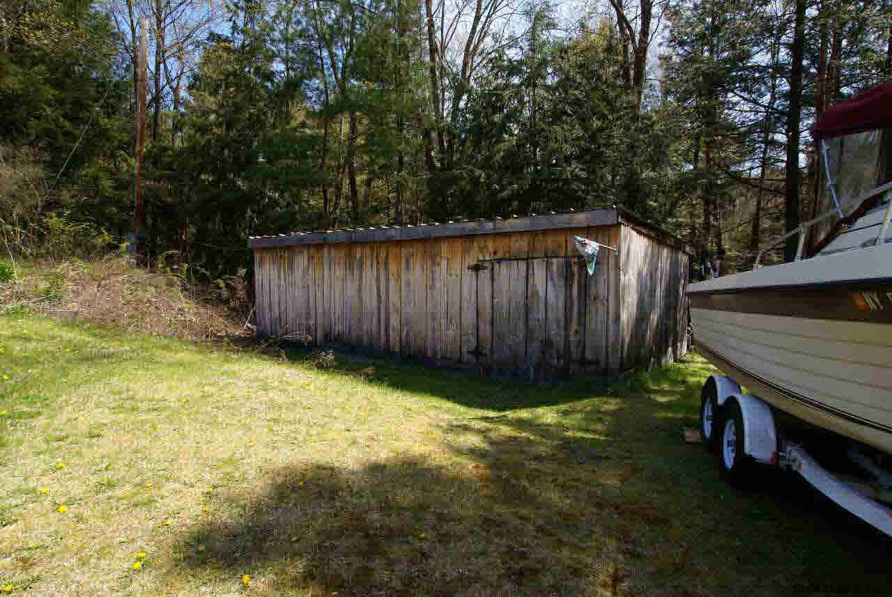 137 Hills Pond Road Hampton, NY 12887 - Photo 12 of 12 Photo 12