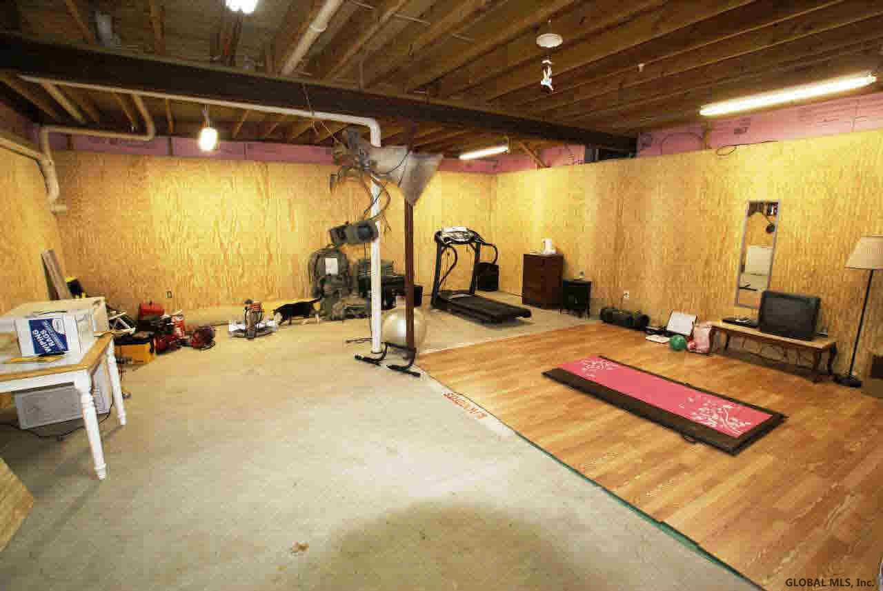 137 Hills Pond Road Hampton, NY 12887 - Photo 10 of 12 Photo 10