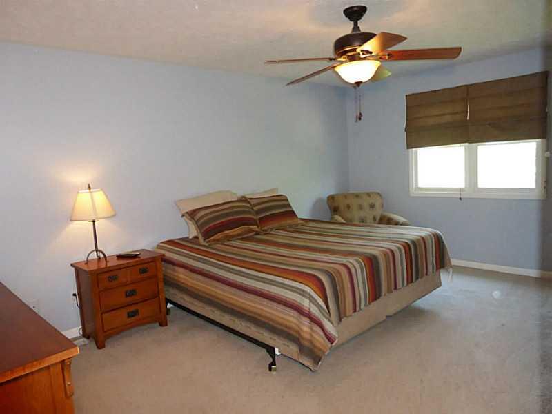 846 Bennett Road Carmel, IN 46032 - Photo 14 of 22 Gallery Image 14