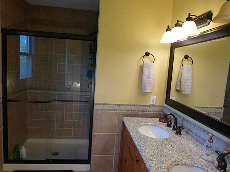846 Bennett Road Carmel, IN 46032 - Photo 15 of 22 Gallery Image 15