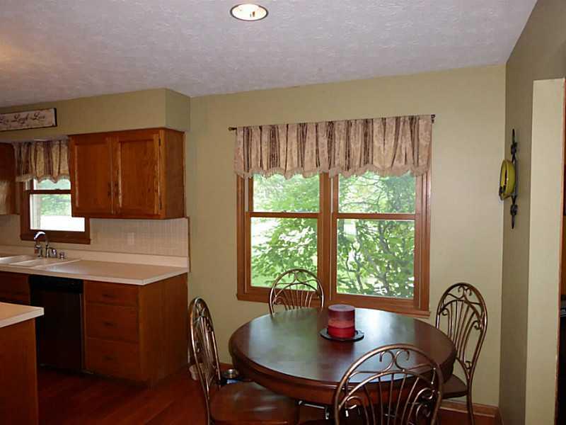 846 Bennett Road Carmel, IN 46032 - Photo 10 of 22 Gallery Image 10