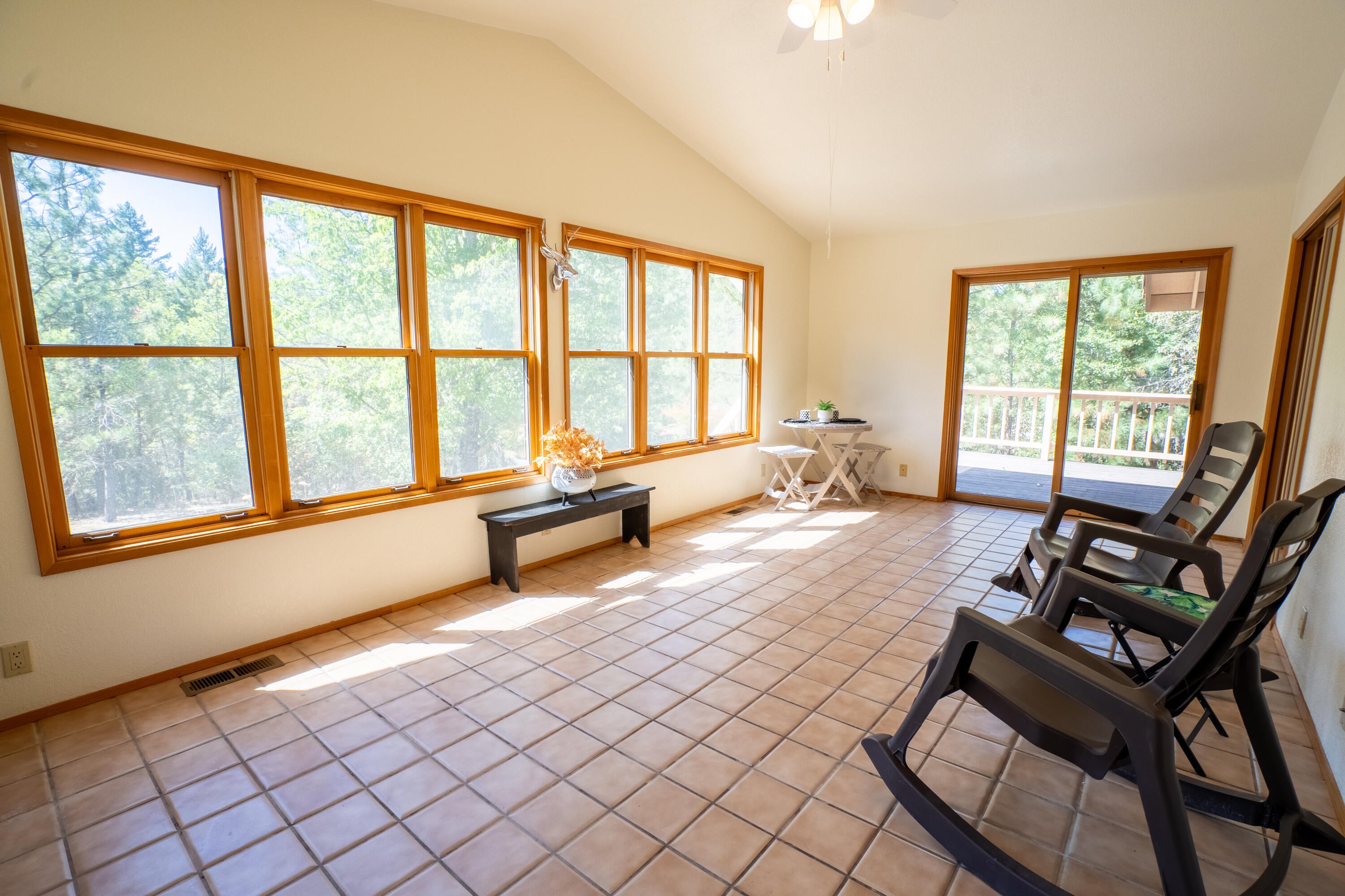 841 Peco Road Grants Pass, OR 97526 - Photo 13 of 44 DSC01181-HDR