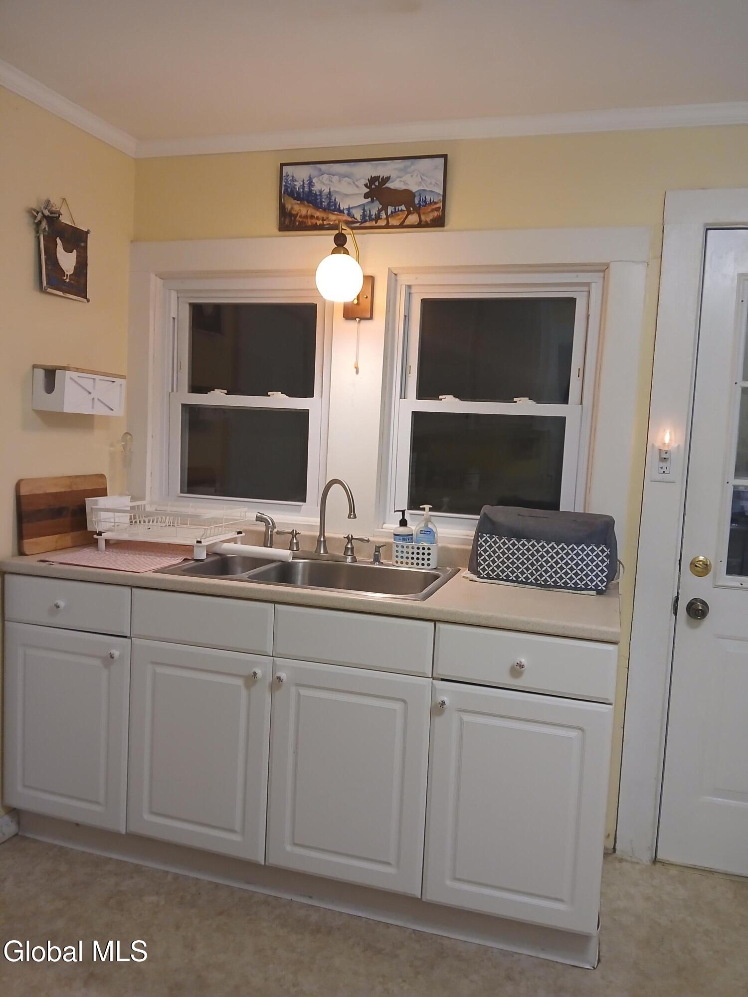 780 Diamond Point Road Diamond Point, NY 12824 - Photo 11 of 29 1000027443