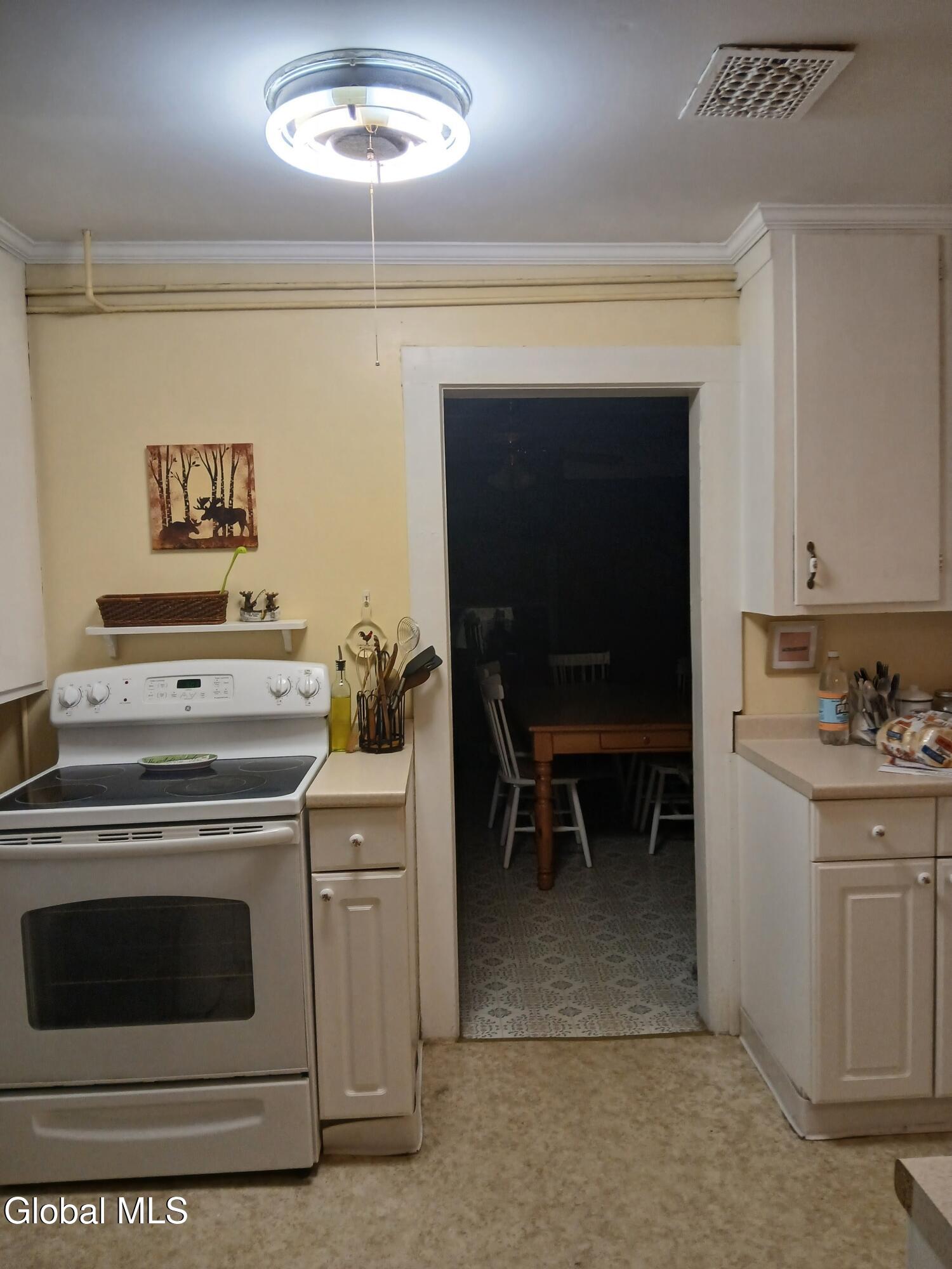 780 Diamond Point Road Diamond Point, NY 12824 - Photo 17 of 35 1000027449