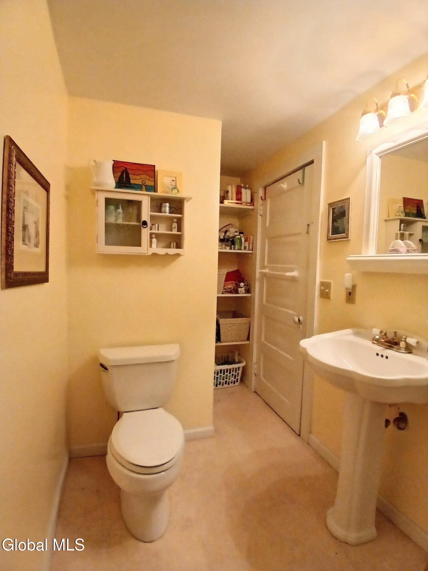 780 Diamond Point Road Diamond Point, NY 12824 - Photo 30 of 35 1000027484