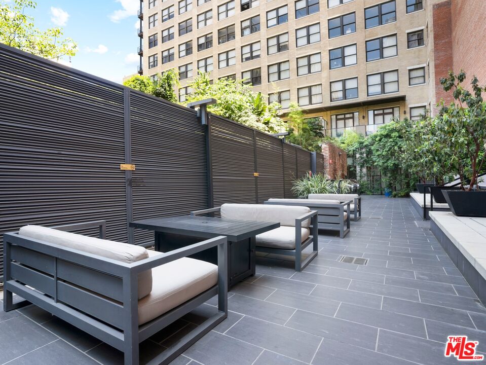 460 South Spring Street, Unit 512 Los Angeles, CA 90013 - Photo 26 of 33