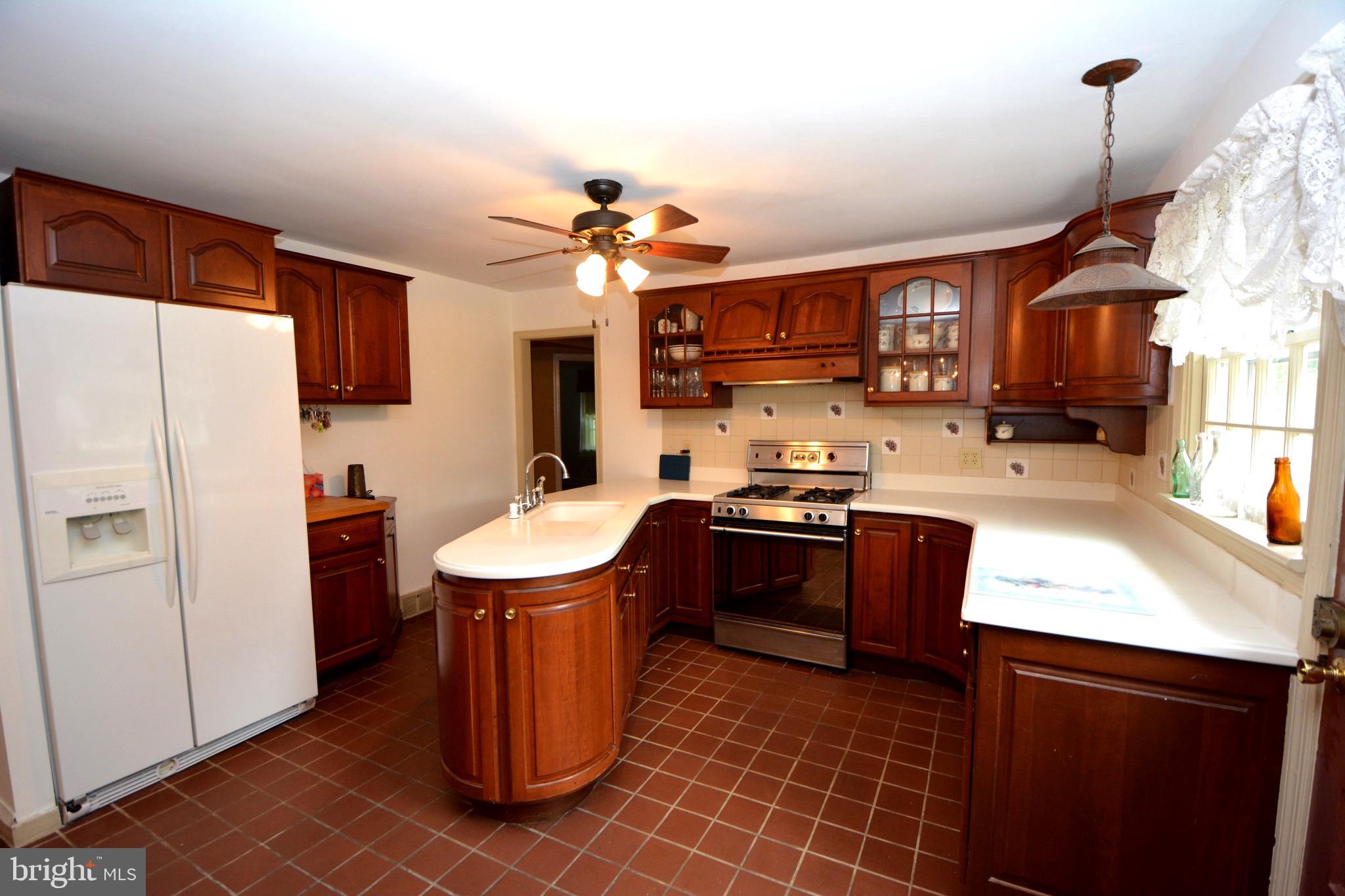 104 East Brookhaven Road Wallingford, PA 19086 - Photo 7 of 31