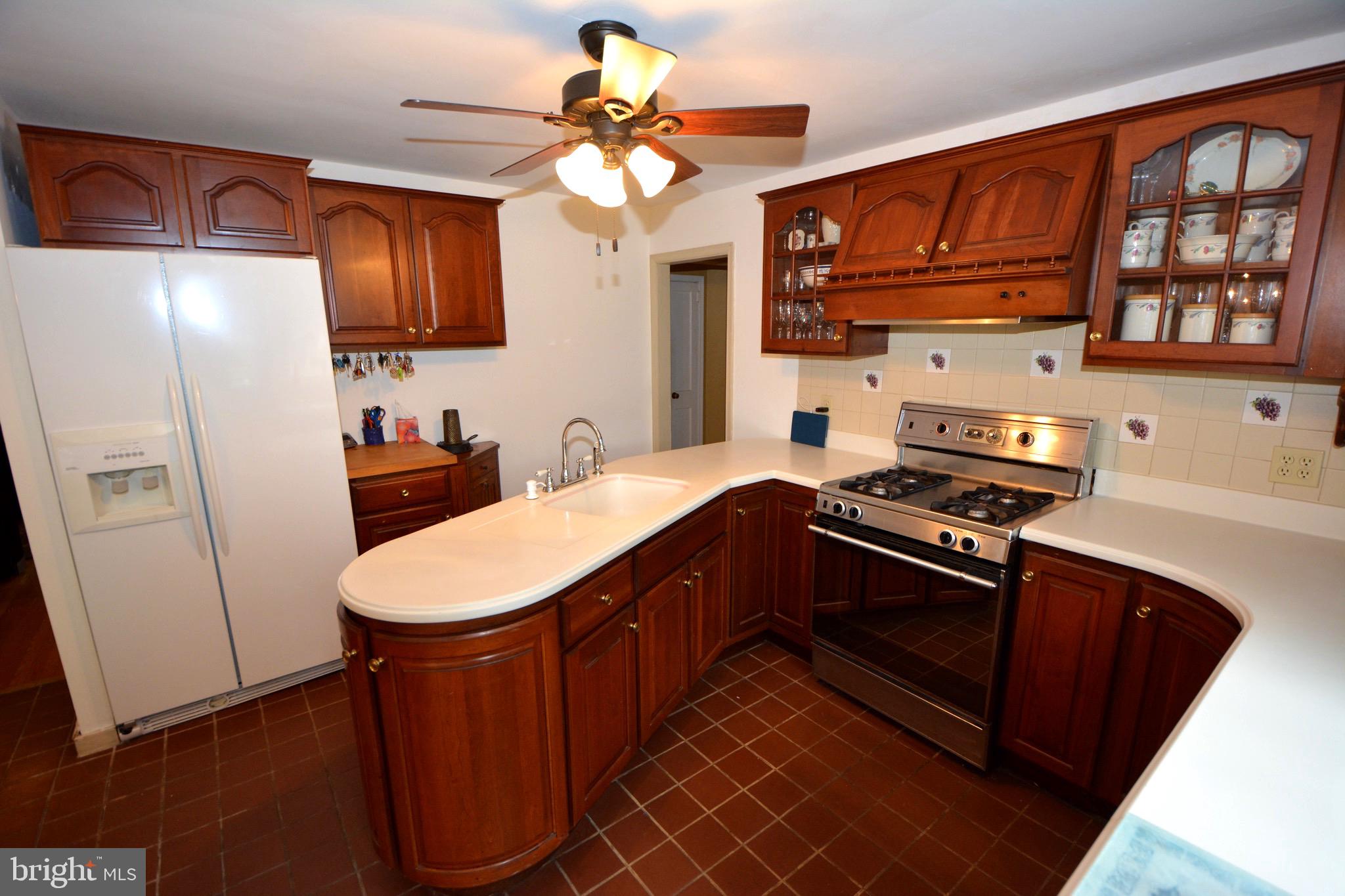 104 East Brookhaven Road Wallingford, PA 19086 - Photo 8 of 31