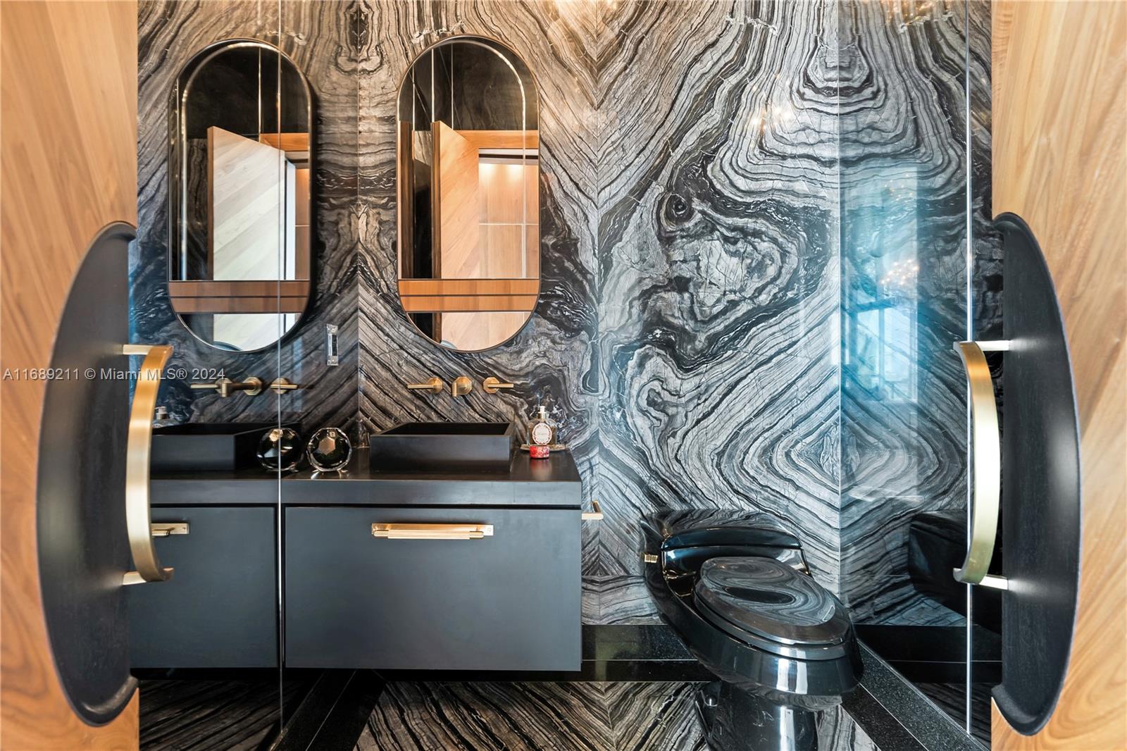 1451 Brickell Avenue, Unit PH54 Miami, FL 33131 - Photo 14 of 36