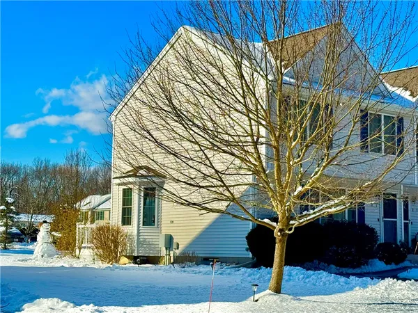 $434,777 | 67 Steeple Chase Circle, Unit 1, Attleboro, MA 02703