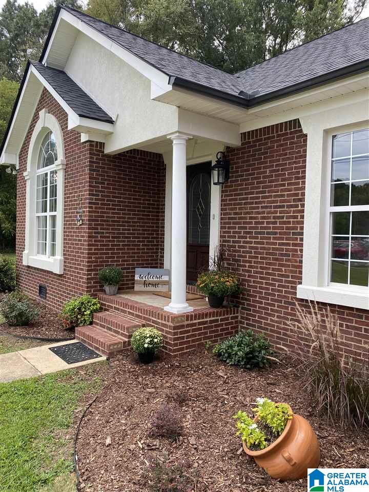 835 Whites Gap Road Southeast Jacksonville, AL 36265 - Photo 3 of 35