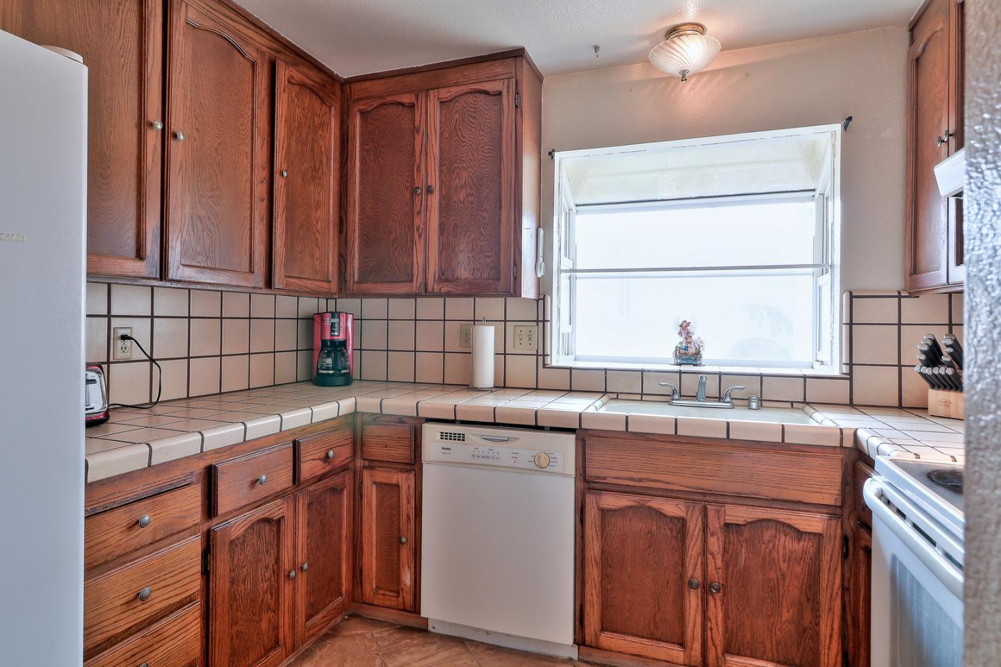 409 Green Valley Road Watsonville, CA 95076 - Photo 16 of 33 Gallery Image 16