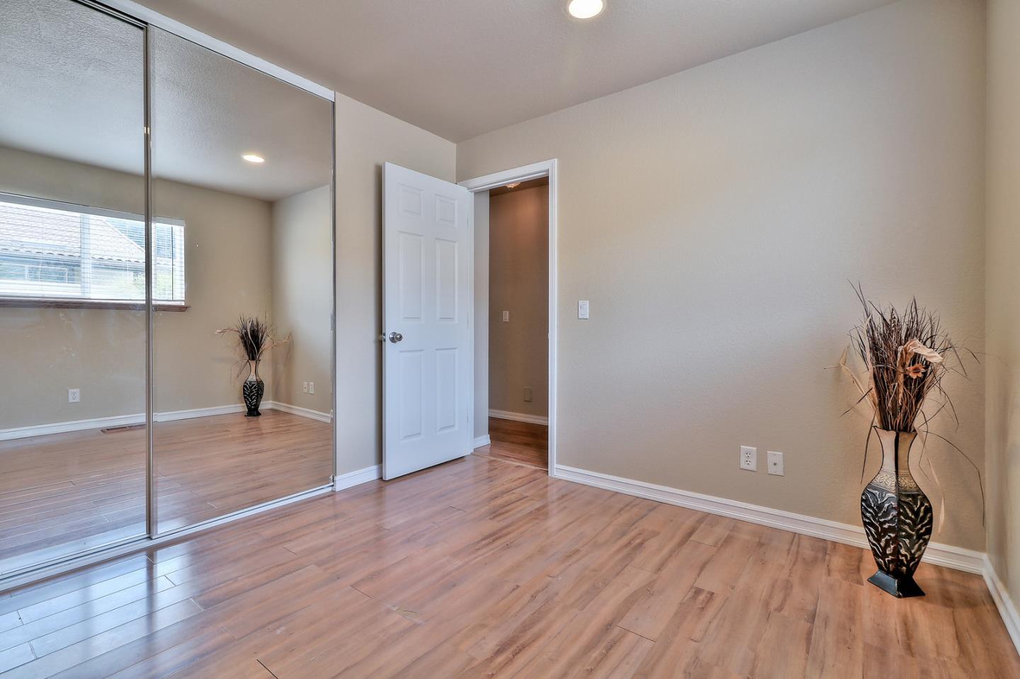 409 Green Valley Road Watsonville, CA 95076 - Photo 21 of 33 Gallery Image 21