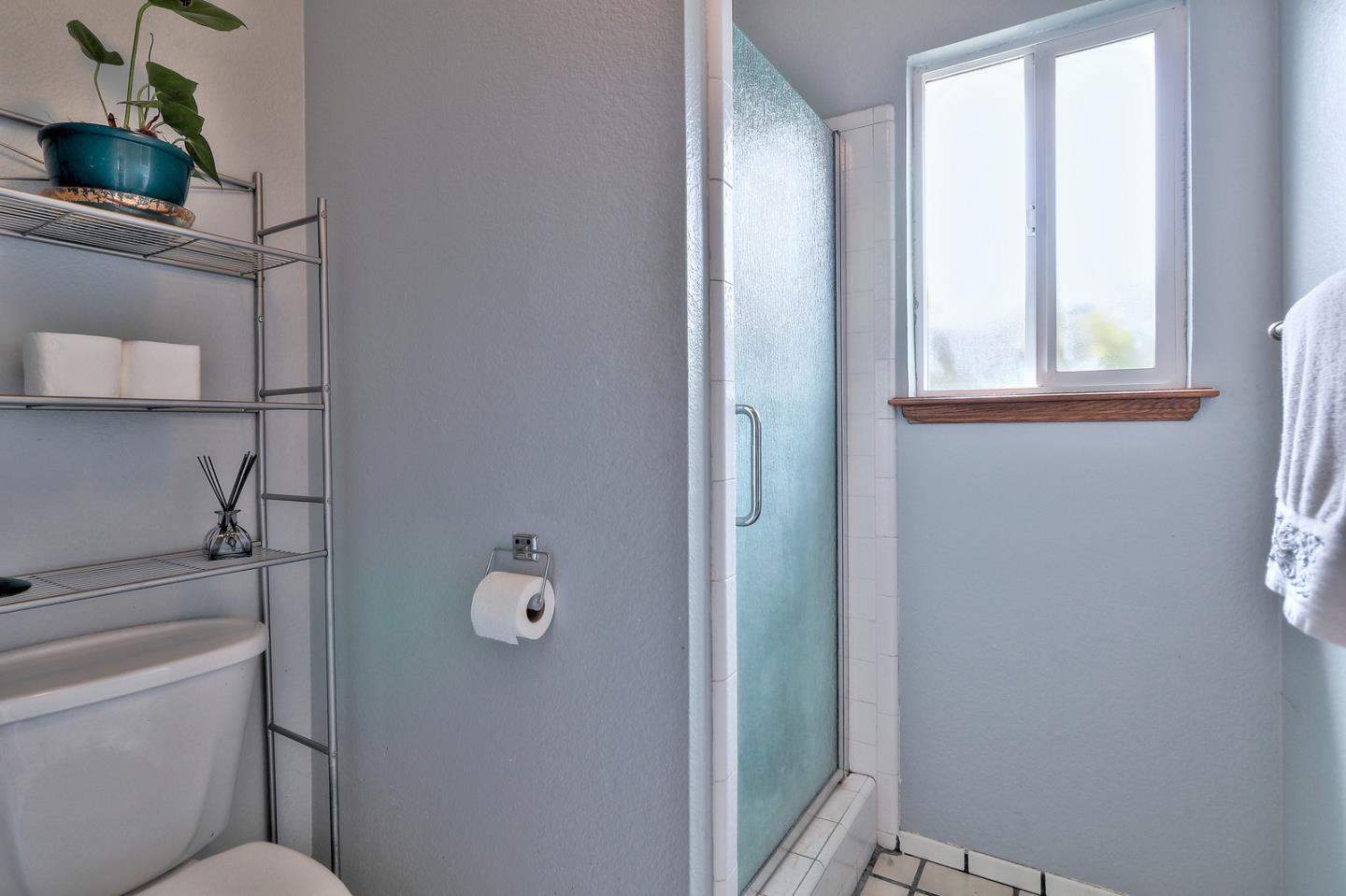 409 Green Valley Road Watsonville, CA 95076 - Photo 27 of 33 Gallery Image 27