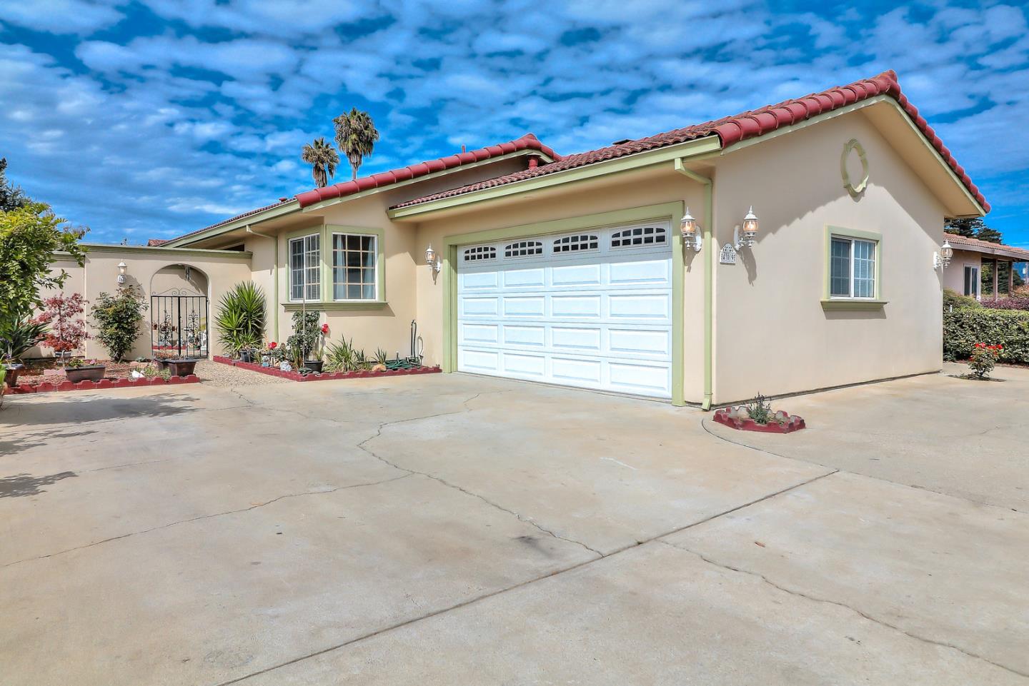 409 Green Valley Road Watsonville, CA 95076 - Photo 3 of 33 Gallery Image 3