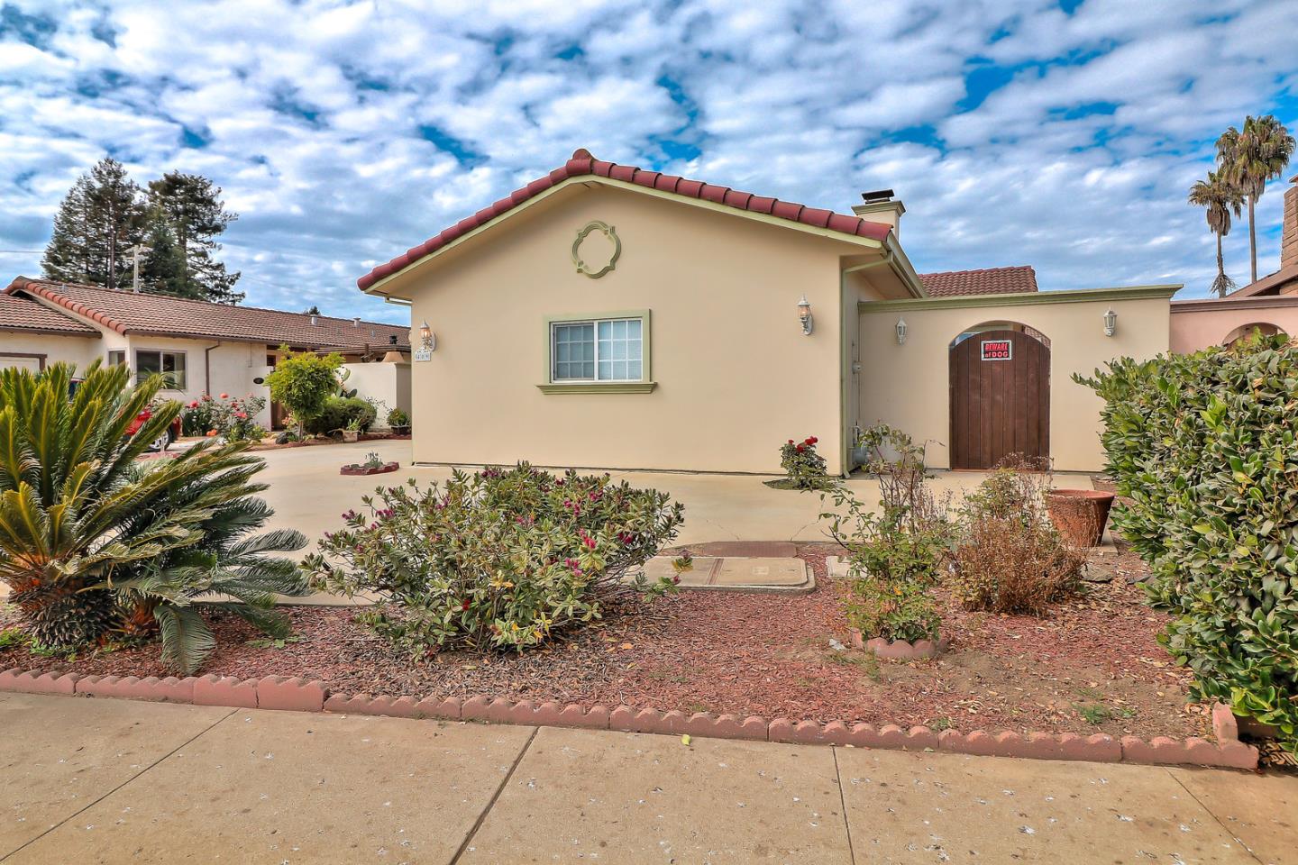 409 Green Valley Road Watsonville, CA 95076 - Photo 4 of 33 Gallery Image 4