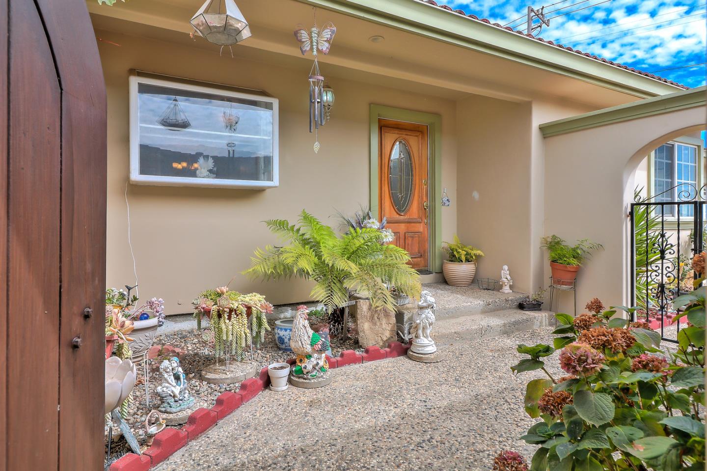 409 Green Valley Road Watsonville, CA 95076 - Photo 6 of 33 Gallery Image 6