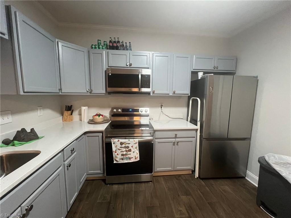 416 Cable Street High Point, NC 27260 - Photo 5 of 29 Gallery Image 5