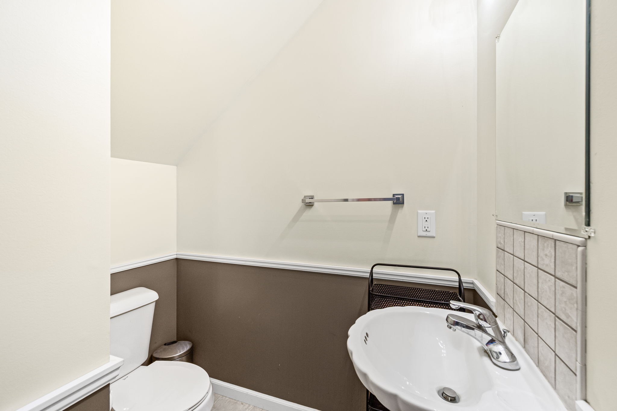291 Poplar Point Lane Rickman, TN 38580 - Photo 12 of 34 a bathroom with a sink a toilet and mirror